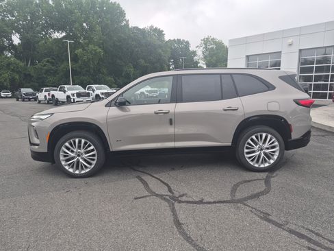 Used 2026 Buick Enclave Sport Touring w/ Power Package AWD/4WD image 36