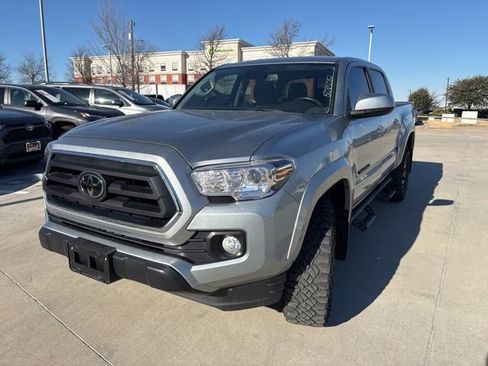 Used 2023 Toyota Tacoma SR5 image 6