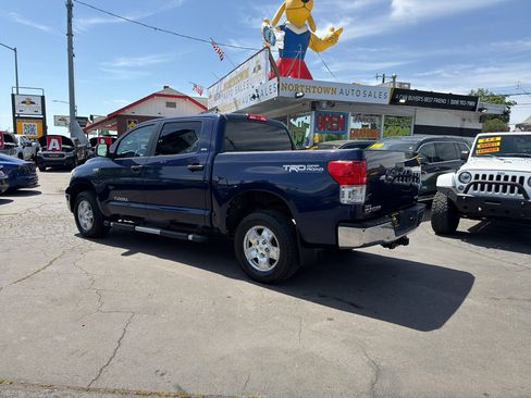 Used 2012 Toyota Tundra 4x4 CrewMax w/ TRD Off-Road Pkg image 4