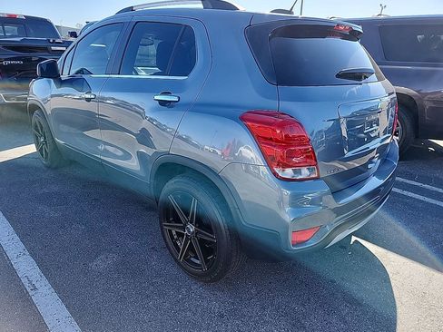 Used 2019 Chevrolet Trax LT w/ LT Convenience Package image 2