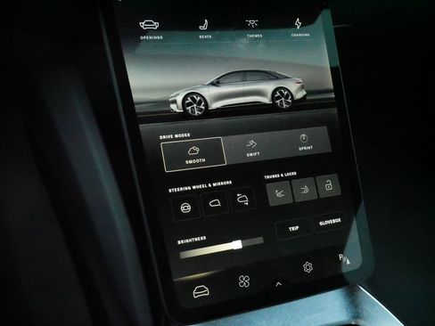 Used 2024 Lucid Air Touring image 23