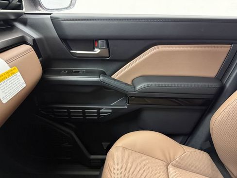 New 2026 Toyota 4Runner Limited AWD/4WD image 26