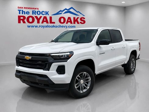 New 2026 Chevrolet Colorado LT w/ LT Convenience Package AWD/4WD image 1