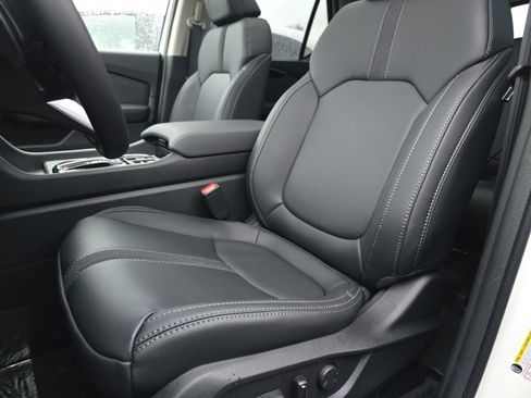 New 2025 Honda Pilot Touring image 28