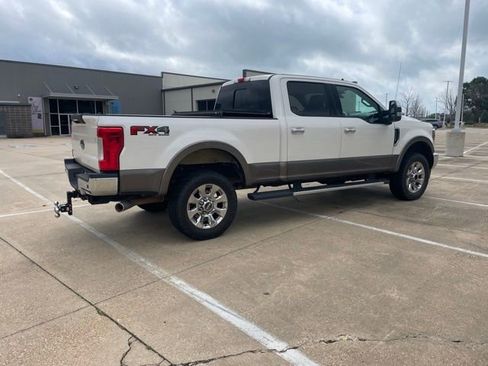 Used 2019 Ford F250 Lariat w/ Lariat Ultimate Package AWD/4WD image 5