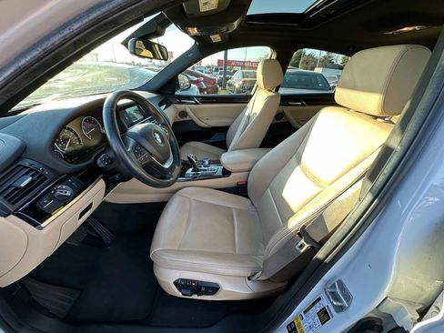 Used 2018 BMW X4 xDrive28i image 9