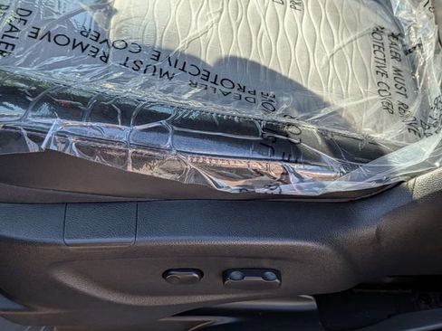 Used 2016 Buick Encore Convenience FWD image 11