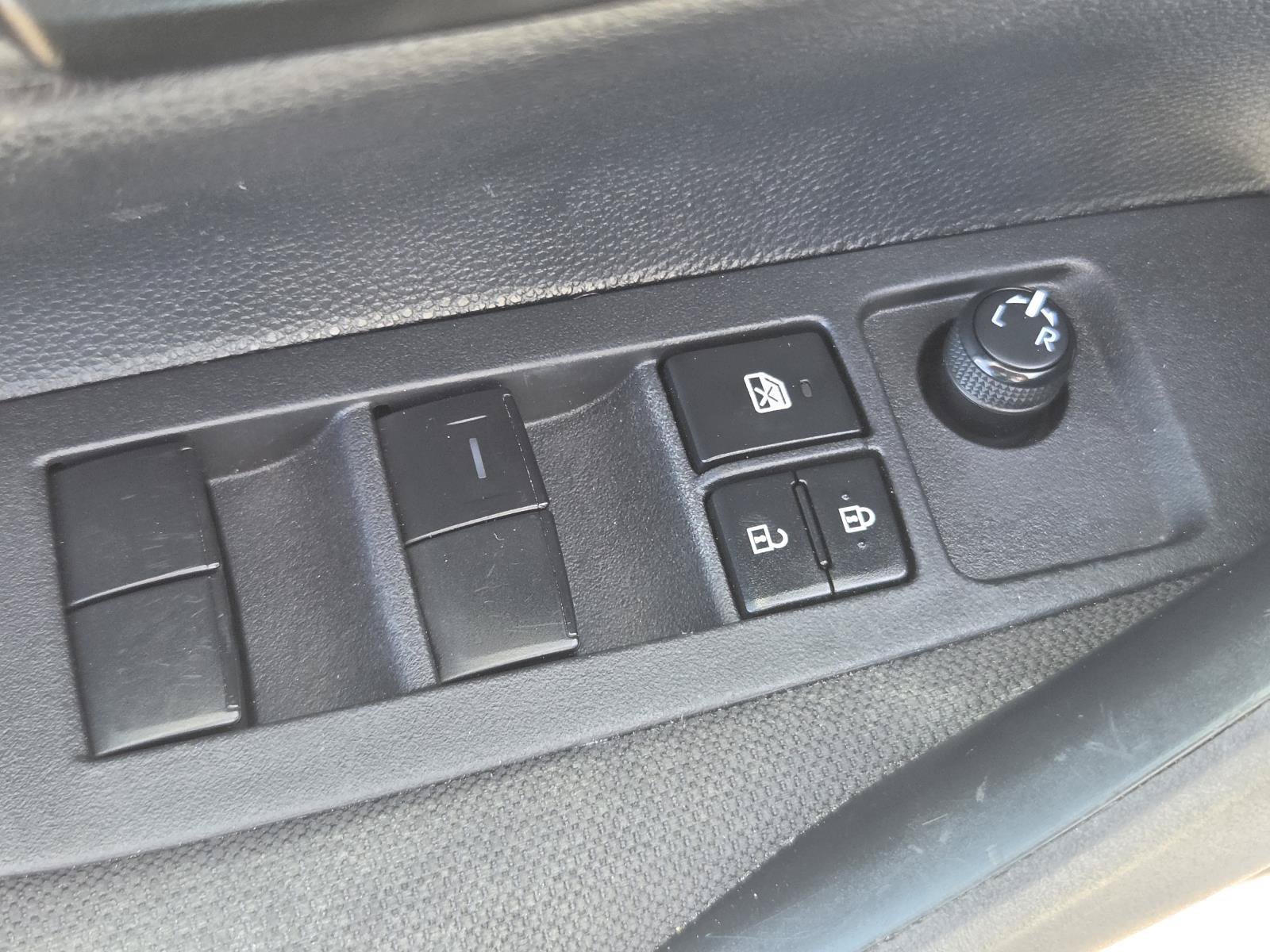 Used 2025 Toyota Corolla LE FWD image 18