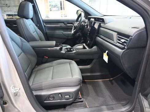 New 2026 GMC Terrain AT4 w/ Convenience Package III AWD/4WD image 10