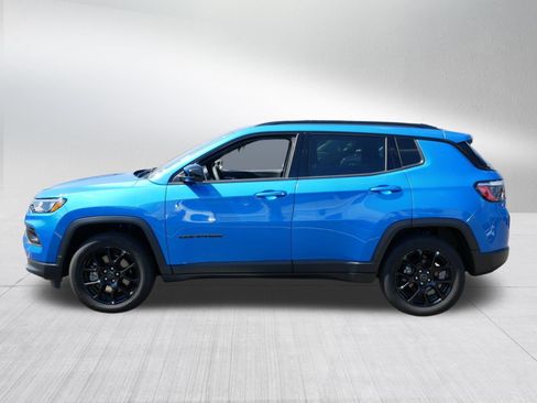 Used 2026 Jeep Compass Latitude AWD/4WD image 4