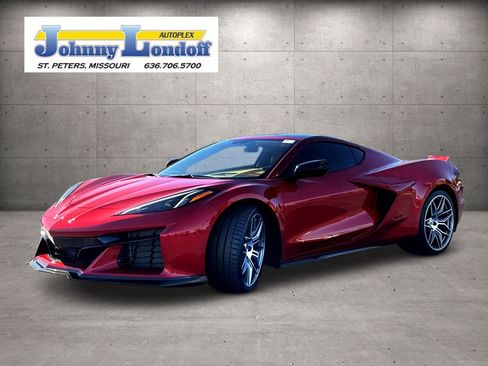 Used 2023 Chevrolet Corvette Z06 w/ Engine Appearance Package image 4
