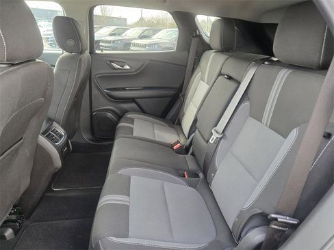 Used 2025 Chevrolet Blazer LT image 10