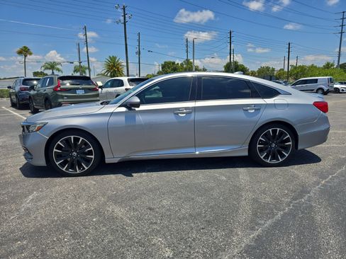 Used 2019 Honda Accord Touring image 5