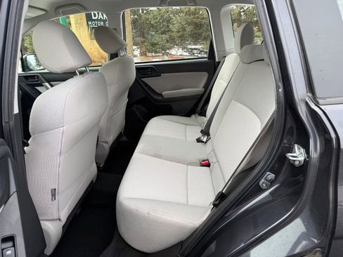 Used 2016 Subaru Forester 2.5i w/ Alloy Wheel Package image 7