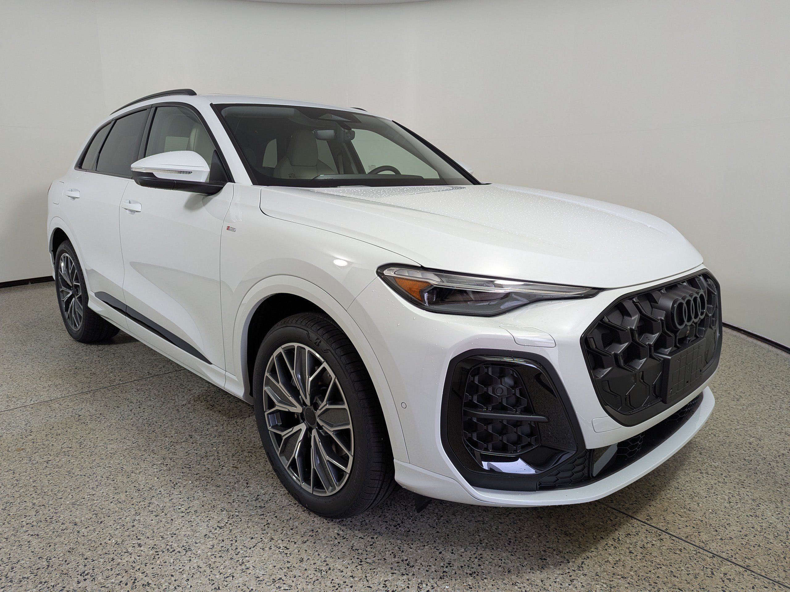 New 2026 Audi Q5 Prestige AWD/4WD image 1