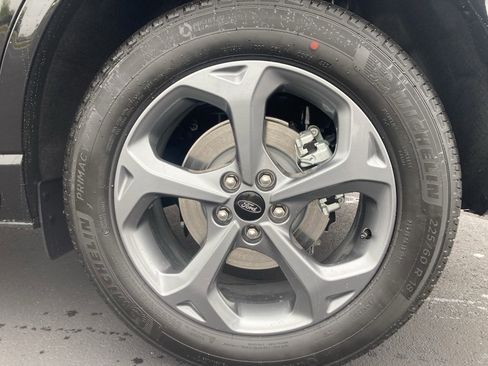 Used 2024 Ford Escape ST-Line Select w/ Tech Pack #2 image 17