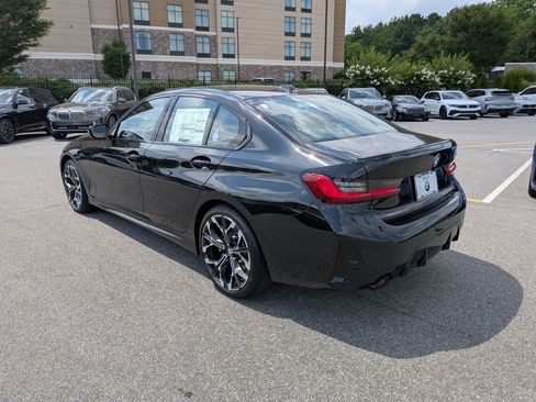 New 2026 BMW 330i Sedan w/ M Sport Package RWD image 5