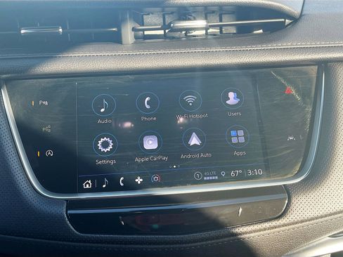 Used 2025 Cadillac XT6 Luxury w/ LPO, Floor Liner Package AWD/4WD image 14