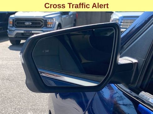 Used 2022 Chevrolet Equinox Premier image 8