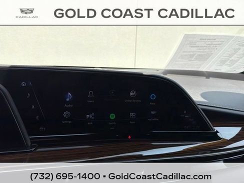 Used 2023 Cadillac Escalade Premium Luxury AWD/4WD image 27
