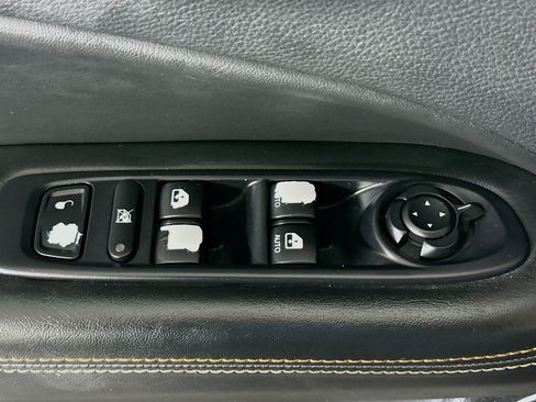 Used 2018 Jeep Compass Latitude w/ Popular Equipment Group image 24