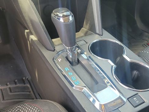 Used 2017 Chevrolet Equinox LS FWD image 28