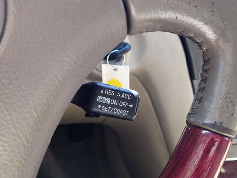 Used 2004 Lexus ES 330 FWD image 18