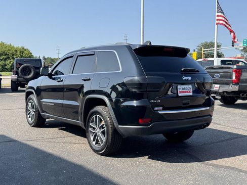 Used 2017 Jeep Grand Cherokee Limited AWD/4WD image 5