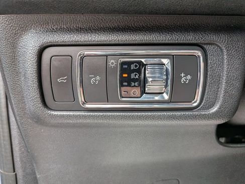 Used 2022 Lincoln Corsair Reserve w/ Sport Package AWD/4WD image 16
