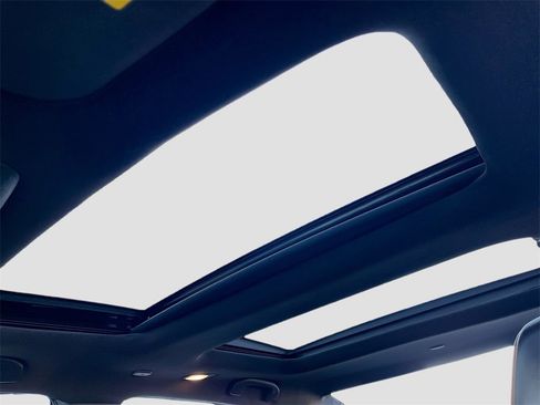 Used 2019 Nissan Maxima SR w/ Premium Package image 23