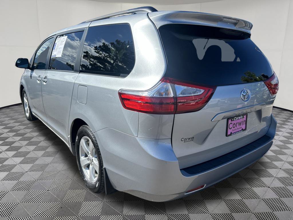 Used 2015 Toyota Sienna LE FWD image 5