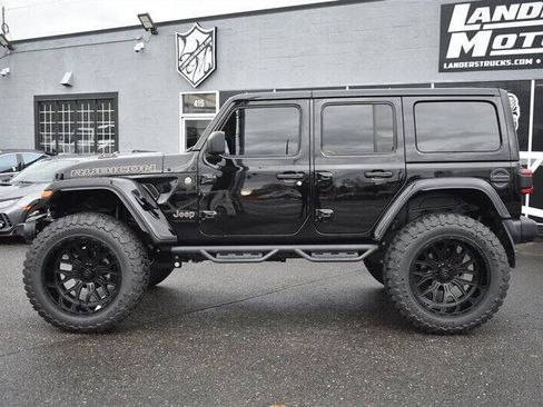 Used 2024 Jeep Wrangler Unlimited Rubicon 392 AWD/4WD image 2
