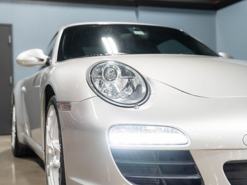 Used 2009 Porsche 911 Carrera RWD image 18