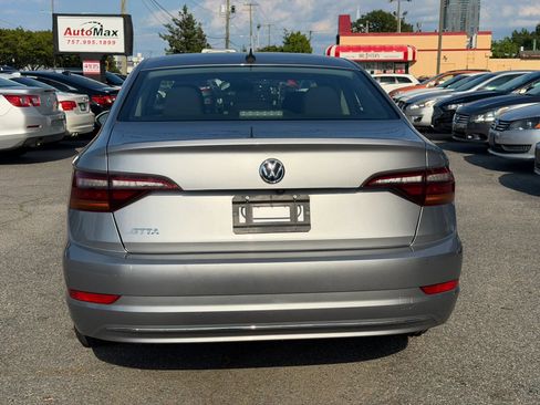 Used 2019 Volkswagen Jetta S w/ Driver Assistance Package FWD image 4