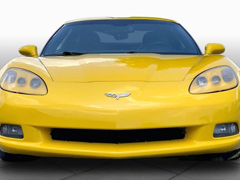 Used 2006 Chevrolet Corvette Coupe RWD image 3