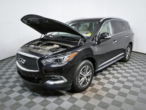 Used 2020 INFINITI QX60 Luxe w/ Essential Package FWD image 34