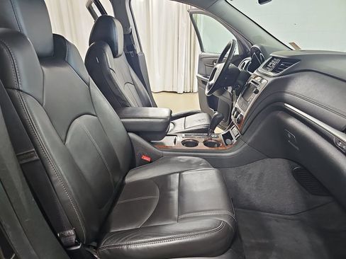 Used 2014 Chevrolet Traverse LT FWD image 13