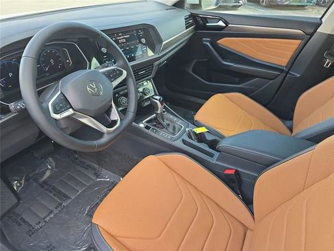 Used 2024 Volkswagen Jetta SEL FWD image 13