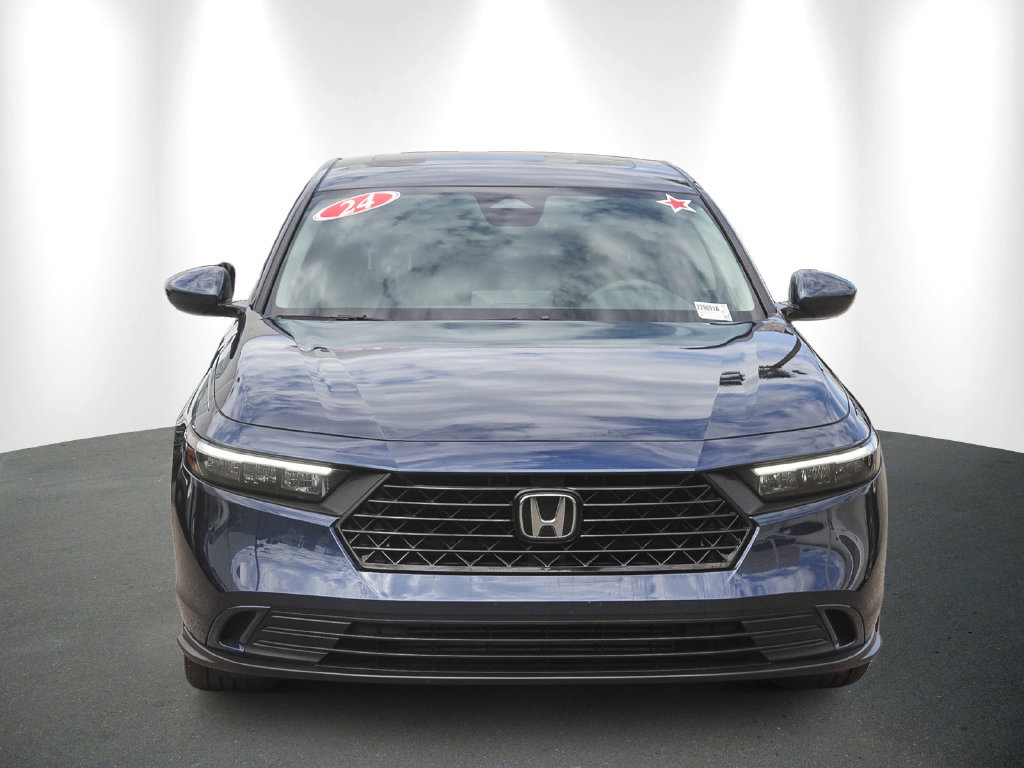 Used 2024 Honda Accord EX image 2