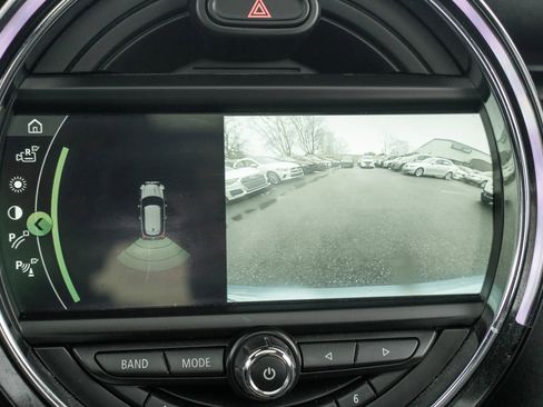 Used 2019 MINI Cooper 2-Door Hardtop image 18