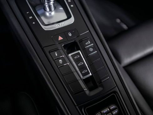 Used 2018 Porsche 911 Carrera S image 29