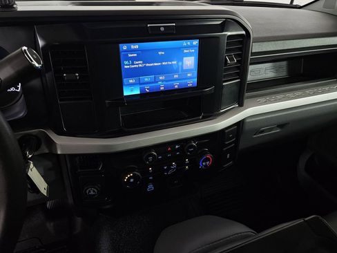 Used 2025 Ford F350 XL w/ XL Chrome Package RWD image 10