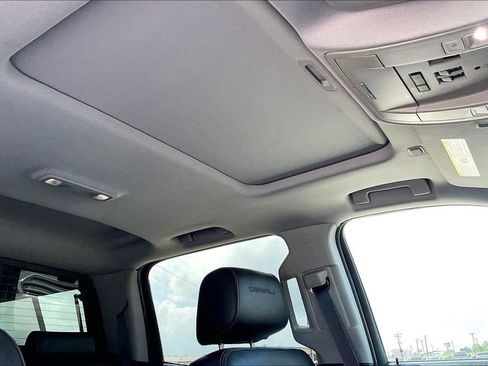 Used 2015 GMC Sierra 1500 Denali w/ Driver Alert Package AWD/4WD image 28