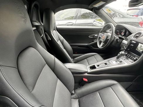 Used 2025 Porsche 718 Boxster S RWD image 7