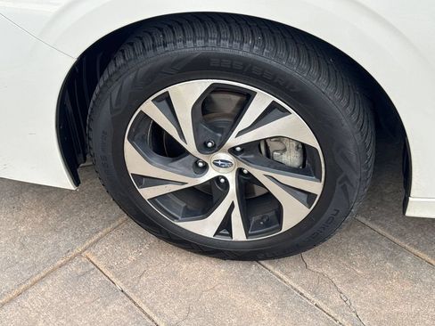 Used 2023 Subaru Legacy Premium AWD/4WD image 11