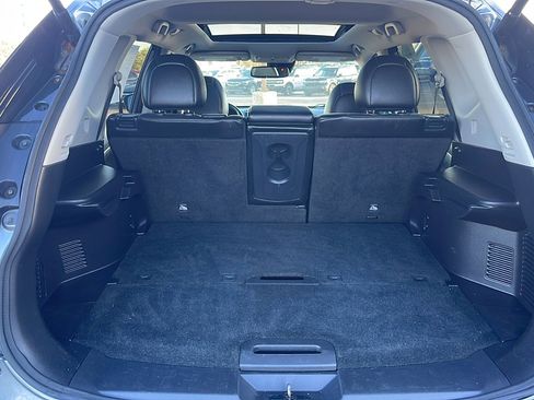 Used 2017 Nissan Rogue AWD image 17