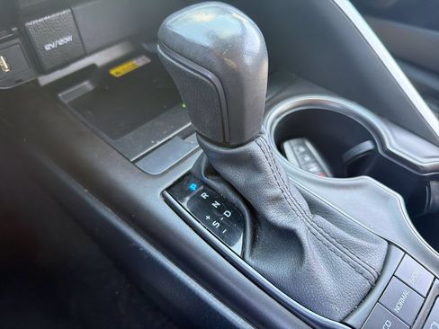 Used 2024 Toyota Camry XSE FWD image 20