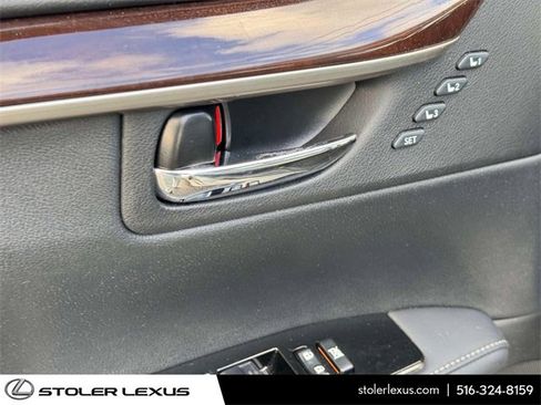 Used 2018 Lexus ES 350 w/ Navigation System Package image 19