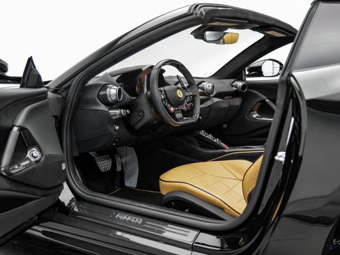 Used 2022 Ferrari 812 GTS RWD image 45
