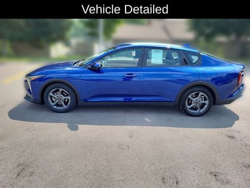 Certified 2025 Kia K4 FWD image 3